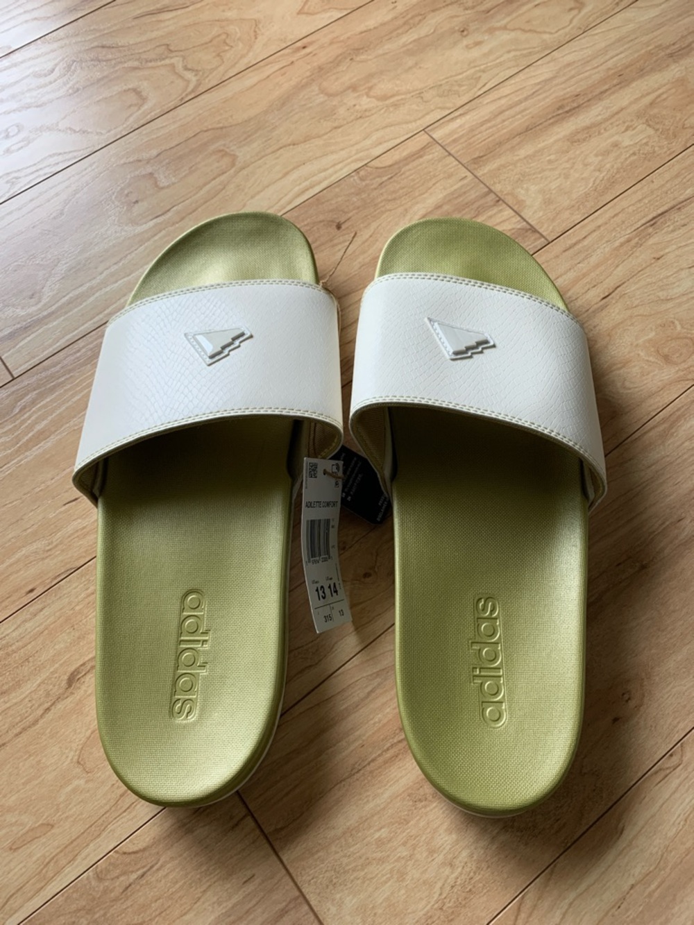 Adidas Adilette Comfort white and gold sandals unisex